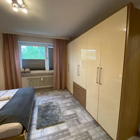 International 3 Apartment *